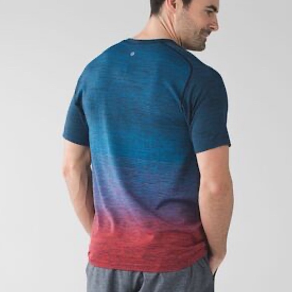 Lululemon Metal Vent Tech Short Sleeve V Neck Shirt Deep Navy Blue Red Ombre XL - Picture 2 of 8